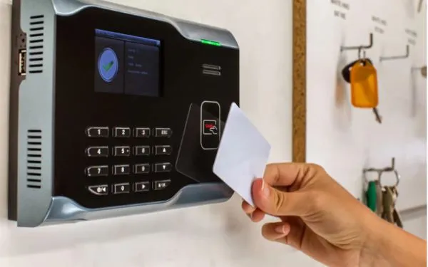 Sản phẩm he thong kiem soat ra vao 04 — Thiết Bị Báo Cháy DMD - Công Ty CP Thiết Bị Và Giải Pháp Tự Động DMD — MST 0110254448