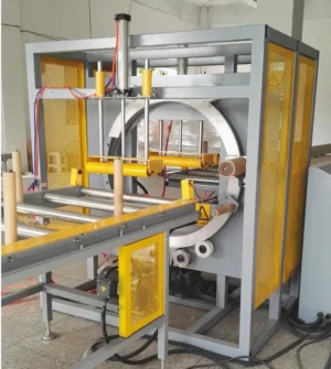 Sản phẩm May quan mang nam ngang 300x335 — Công Ty TNHH Công Nghiệp Phụ Trợ SenDai — MST 0110259319