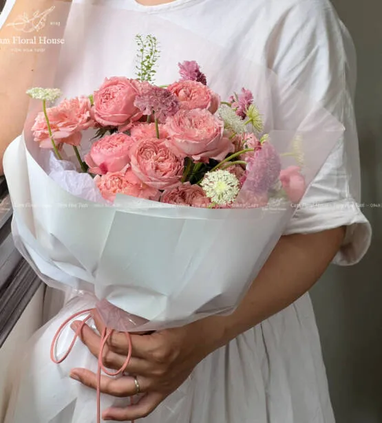 Sản phẩm bo hoa chuc mung 19 555x615 — Công Ty Cổ Phần Dịch Vụ và Sáng Tạo Hương Mùa Hè — MST 0110372032