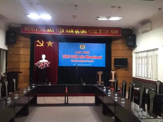 Sản phẩm Trang tri khanh tiet hoi truong bao ha noi 533x400 — Công Ty TNHH Mành Rèm Tâm An — MST 0110681023