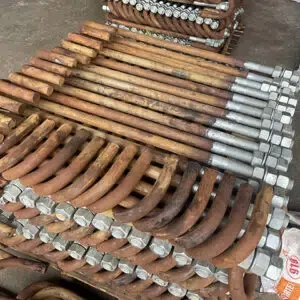 Sản phẩm bu long neo mong chu J 300x300.jpg — Công Ty Cổ Phần Sản Xuất Bu Lông Việt — MST 0110904463