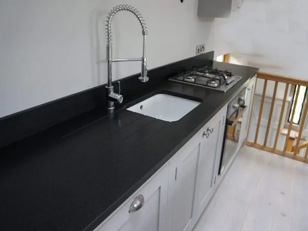 Sản phẩm da kim sa den mat bep 1 — Công Ty TNHH Năm Ánh Stone — MST 0110979571