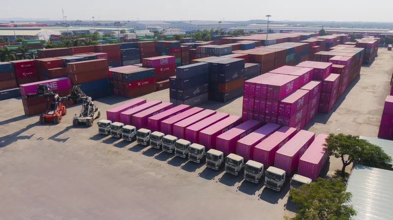 Sản phẩm 943dji 0918 — Logistics VinaBridge - Công Ty TNHH Khai Thác Container Việt Nam — MST 0200107511