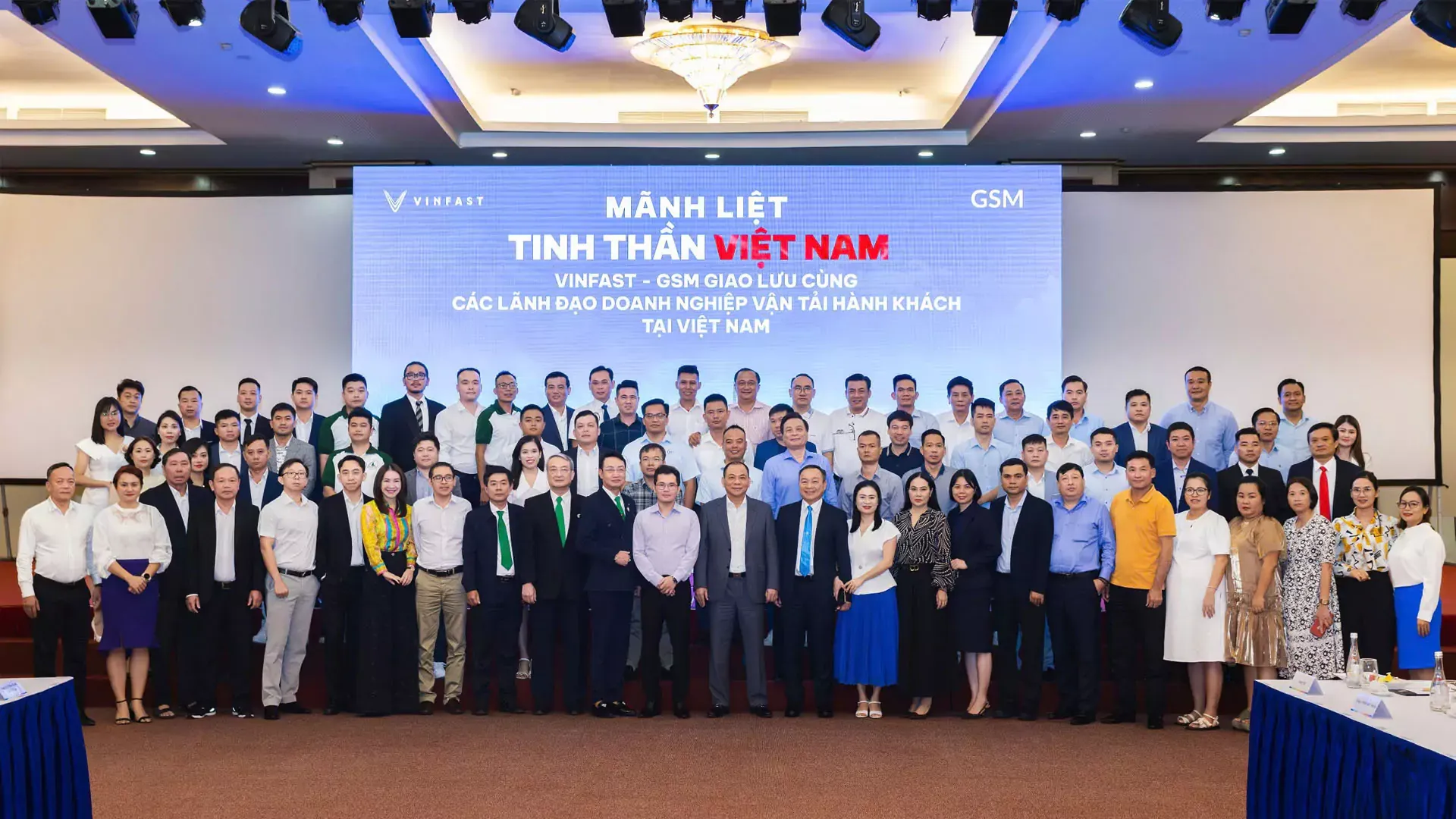 Sản phẩm banner slide manh liet tinh than viet 638637403498190966 — én Vàng Taxi - Công Ty Cổ Phần én Vàng Quốc Tế — MST 0200563539