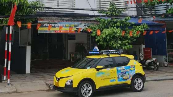 Sản phẩm chi nhanh 3 638638885267312240 — én Vàng Taxi - Công Ty Cổ Phần én Vàng Quốc Tế — MST 0200563539