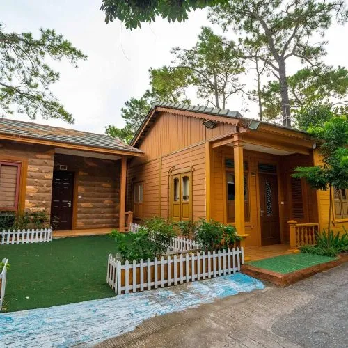 Sản phẩm Khu Bungalow 12 500x500 — Công Ty Cổ Phần Du Lịch Quốc Tế Hòn Dấu — MST 0200614286