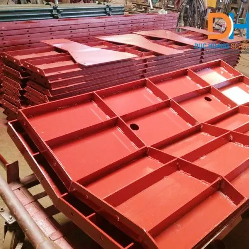 Sản phẩm gia công khuôn bó vỉa 498x498 — Công Ty TNHH SX Và TM Đức Hoàng — MST 0200669662