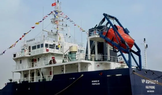 Sản phẩm 2247nong tau vn bi cuop bien tan cong gan singapore thuy thu trung dan — Công Ty TNHH Lặn Trục Vớt Duyên Hải — MST 0200678240