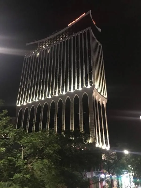 Sản phẩm vsrQ_KS IMPERIAL BOAT HOTEL — Công Ty Cổ Phần Xây Dựng Thương Mại HKD — MST 0200951725