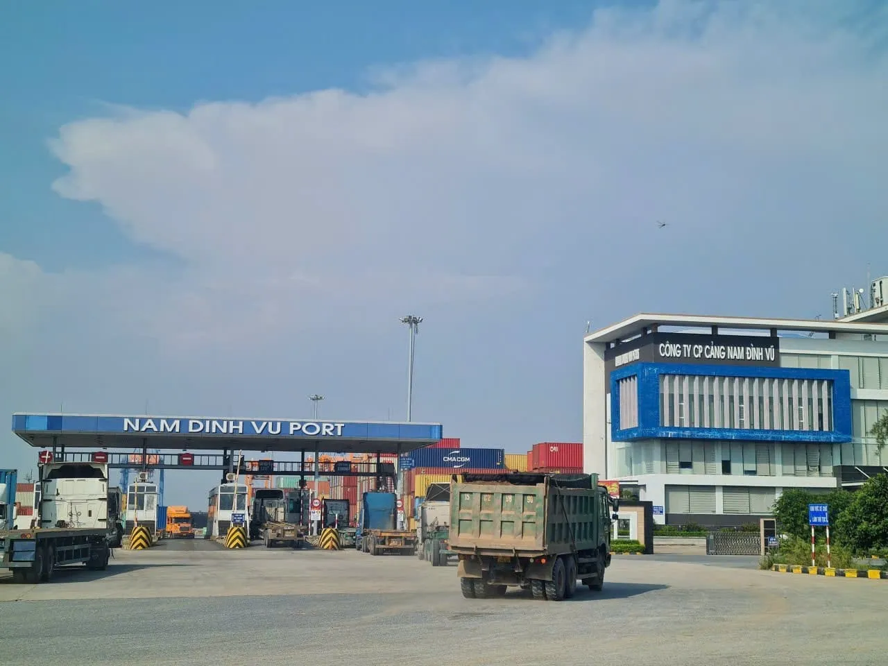 Sản phẩm 55555 large — Vận Tải Quốc Tế VIC - Công Ty TNHH Vận Tải Container Quốc Tế VIC — MST 0201057969