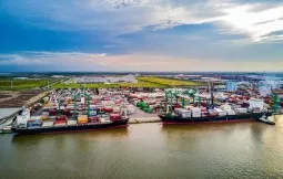Sản phẩm cang bien 1 d289a7e2352bc1d3571c6b5c916b4b04 — Công Ty Cổ Phần Cảng Xanh VIP — MST 0201579242