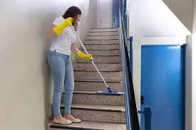 Sản phẩm 9318danhbongcauthang — Vệ Sinh Công Nghiệp An Phú - Công Ty TNHH Phát Triển Dịch Vụ Thương Mại An Phú — MST 0201699010