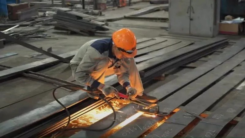 Sản phẩm san xuat lap dung ket cau thep — Công Ty TNHH Xây Dựng Biển Việt — MST 0201726313