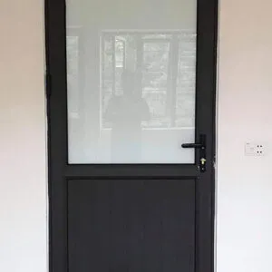 Sản phẩm cua di nhom viet phap 1 canh mo quay 300x300 — Công Ty TNHH Thương Mại Và Kỹ Thuật Kính Nam Hải — MST 0201740188
