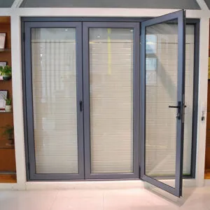 Sản phẩm cua di nhom viet phap 3 canh 300x300 — Công Ty TNHH Thương Mại Và Kỹ Thuật Kính Nam Hải — MST 0201740188