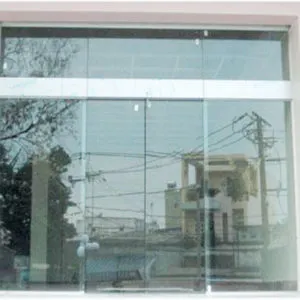 Sản phẩm cua kinh cuong luc truot ban tu dong 300x300 — Công Ty TNHH Thương Mại Và Kỹ Thuật Kính Nam Hải — MST 0201740188
