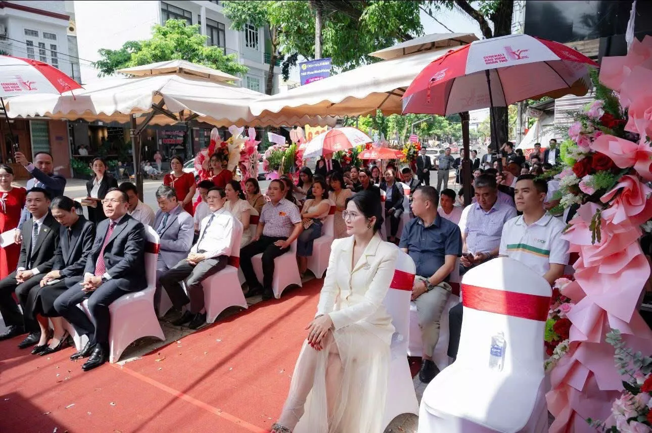 Sản phẩm z7813798120723 0c03a59fbd94b3ebbe758550df269bc8 55l1Zf — Công Ty TNHH Công Nghệ Hoàng Lân — MST 0201782036