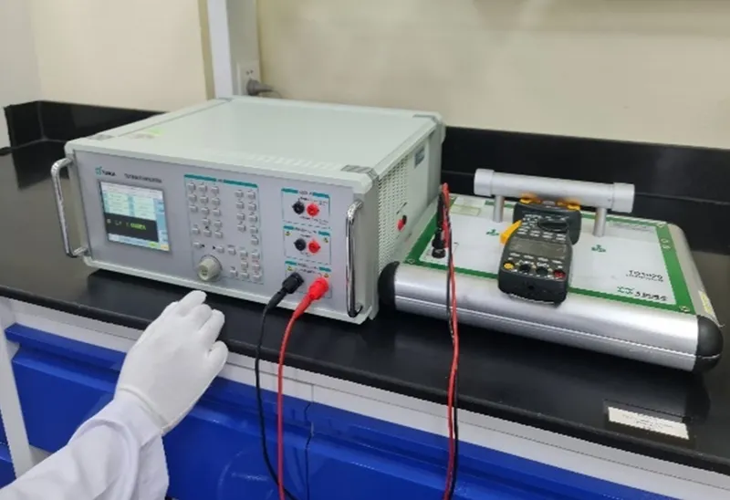 Sản phẩm thi nghiem dien hoc 3 — Dịch Vụ Hiệu Chuẩn Kiểm Định GST - Công Ty TNHH Dịch Vụ Kỹ Thuật Tiêu Chuẩn
Thông Dụng — MST 0201897044