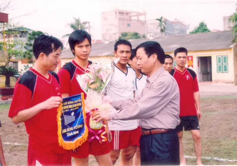 Sản phẩm 9143hoat dong the thao 1 — Bao Bì Giấy Hùng Vương - Công Ty Cổ Phần Bao Bì Hùng Vương — MST 0201900473