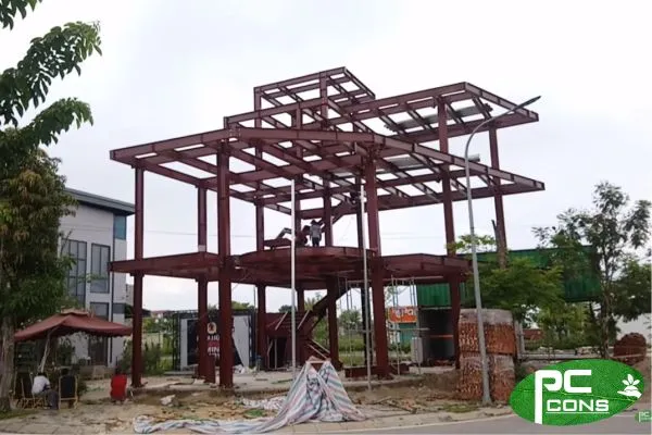 Sản phẩm Khung ngoi nha lam bang thep tien che xay voi tam panel be tong khi chung ap — Công Ty TNHH Sản Xuất Thương Mại Phước Chi — MST 0201903019