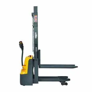 Sản phẩm xe nang dien 03 1 — Công Ty TNHH Máy Móc Thiết Bị Công Nghiệp Thông Minh ShenTe — MST 0201981948