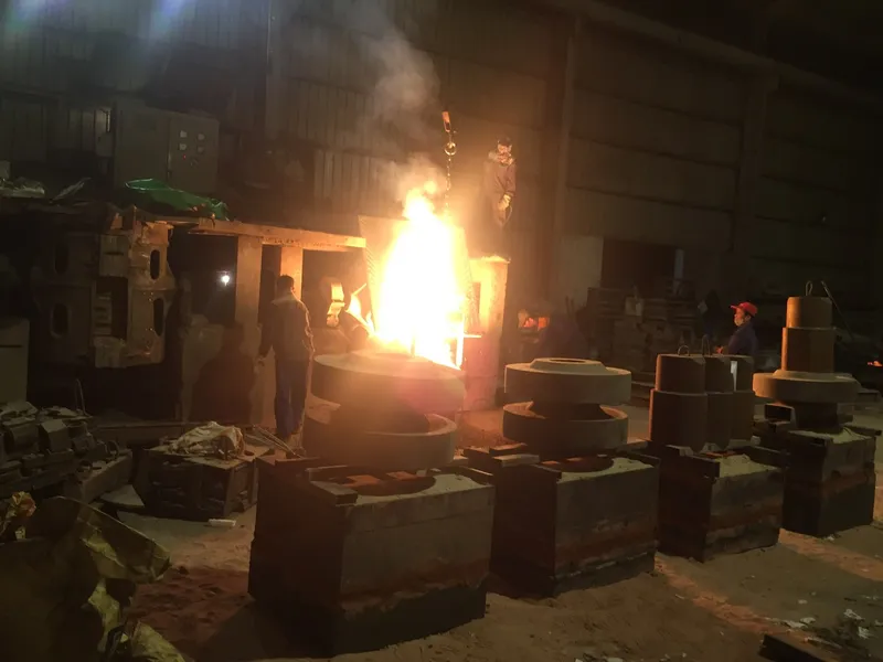 Sản phẩm anh 9939 Pouring high alloyed casting 3 — Công Ty Cổ Phần Fotecco — MST 0201989256