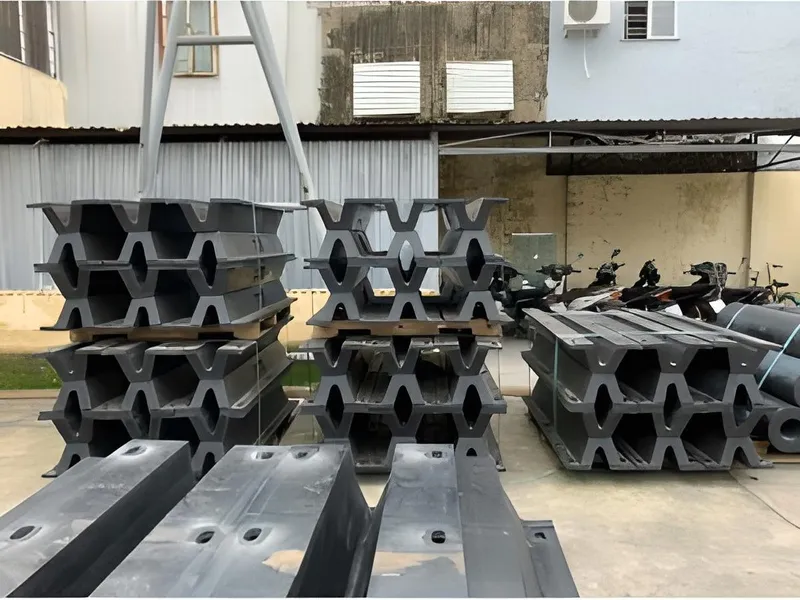 Sản phẩm Dem chong va dap tau cang e1654240846659 — Công Ty TNHH Cao Su Và Thương Mại Phương Viên — MST 0202091183