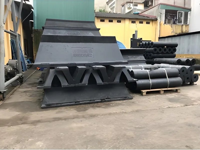Sản phẩm Dem chong va dap tau e1654240877573 — Công Ty TNHH Cao Su Và Thương Mại Phương Viên — MST 0202091183