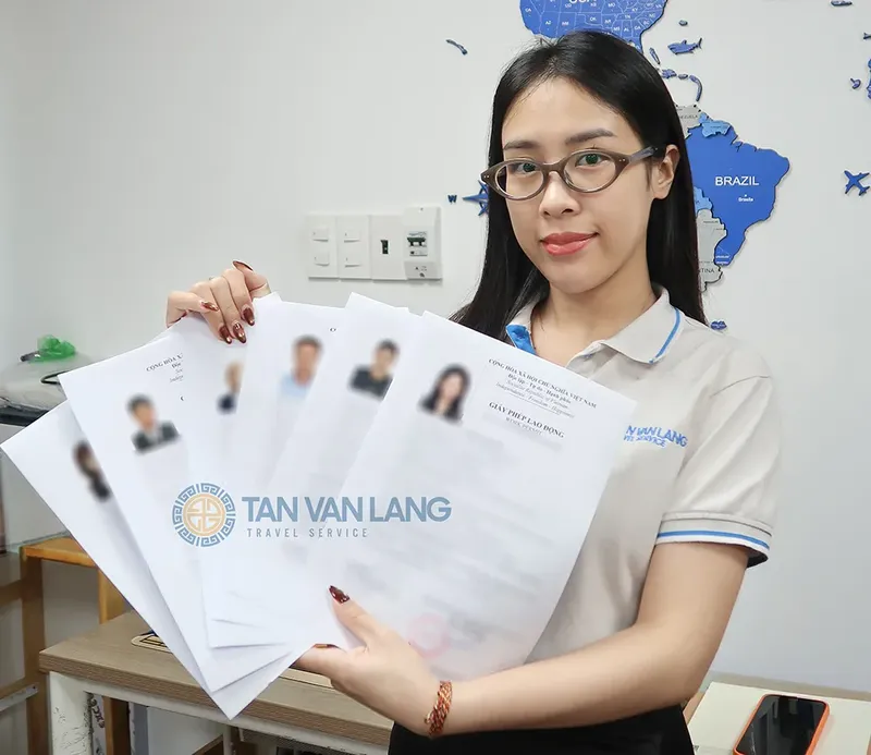 Sản phẩm work permit — Công Ty Cổ Phần Dịch Vụ Du Lịch Và Thương Mại Tân Văn Lang — MST 0300977533
