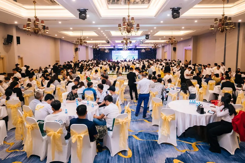 Sản phẩm 1 2 — CLARIS PALACE - Công Ty Cổ Phần Sản Xuất Thương Mại Xuất Nhập Khẩu Như Ngọc — MST 0301174987