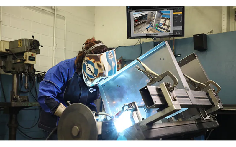 Sản phẩm Insight Centerpoint Application Welding 1200x750 — Công Ty Cổ Phần Sản Xuất Và Thương Mại Hòa Thịnh — MST 0301292275
