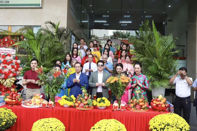 Sản phẩm 1 — Công Ty TNHH Thương Mại Thép Toàn Thắng — MST 0301424404