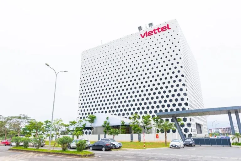 Sản phẩm trung tam du lieu viettel hoa lac cot moc danh dau su phat trien vuot bac cua viettel trong tuong lai 768x512 — Công Ty CP Kỹ Thuật Điện Toàn Cầu — MST 0301446863