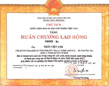 Sản phẩm Huan chuong lao dong hang 3 nam 2013 359x283 — Bao Bì Nhựa Nam Thái Sơn - Công Ty CP Xuất Nhập Khẩu Nam Thái Sơn — MST 0301482452