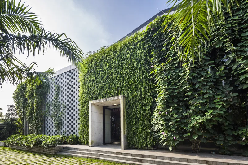 Sản phẩm slide_2 — Công Ty TNHH May Túi Xách Thái Dương — MST 0302095209