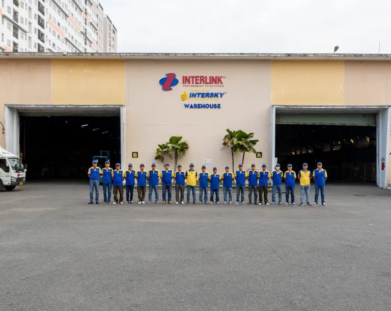 Sản phẩm YL1D2197 scaled e1764560382672 768x612 — Giao Nhận Hàng Hóa Interlink - Công Ty Cổ Phần Interlink — MST 0302552166