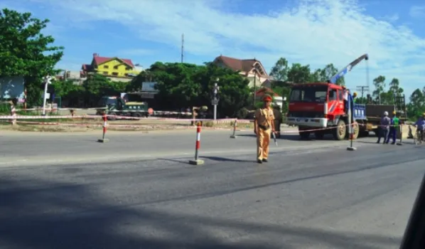 Sản phẩm dong duong ngang tai nga ba yen ly 7545 — Công Ty TNHH Xuân Hải — MST 0302774828