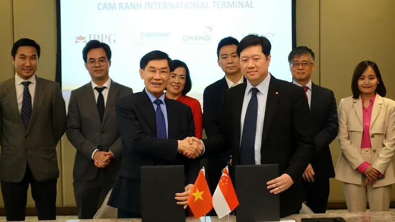 Sản phẩm CRTC hop tac Changi Airport — Công Ty TNHH Xuất Nhập Khẩu Liên Thái Bình Dương — MST 0302826071