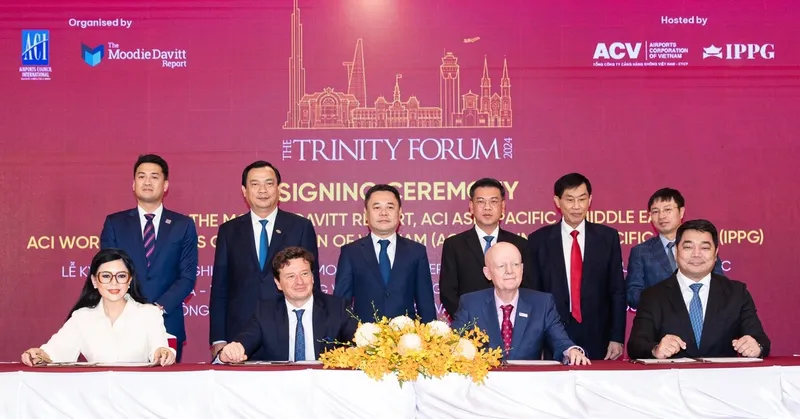 Sản phẩm CEO IPPG dai dien ky ket.JPG — Công Ty TNHH Xuất Nhập Khẩu Liên Thái Bình Dương — MST 0302826071