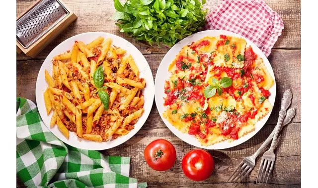 Sản phẩm pngtree plates of traditional italian food pasta bolognese and ravioli with tomato photo image_2009017 640x380 — YILIN - Công Ty TNHH YILIN Việt Nam — MST 0302953400