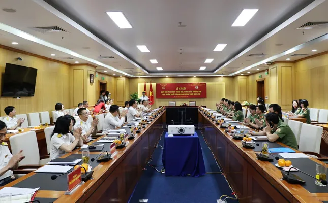 Sản phẩm phoi hop thong tin tam hoan xuat canh giua cuc thue va cuc quan ly xuat nhap canh 3 — Công Ty CP Hệ Thống Luật Nguyễn/ VP Luật Sư Luật Nguyễn — MST 0303078012