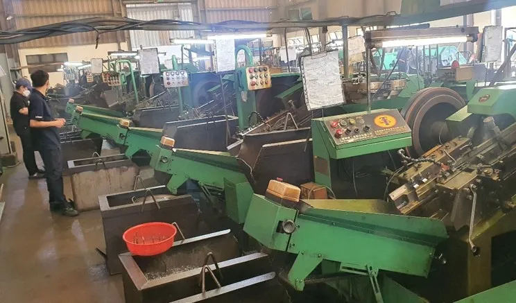 Sản phẩm can ren — Công Ty Cổ Phần Công Nghiệp Và Thương Mại Lidovit — MST 0303171396