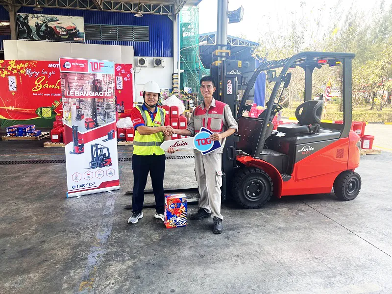 Sản phẩm 111 — Tín Quang Group - Công Ty TNHH Xe Nâng Tín Quang — MST 0303709606
