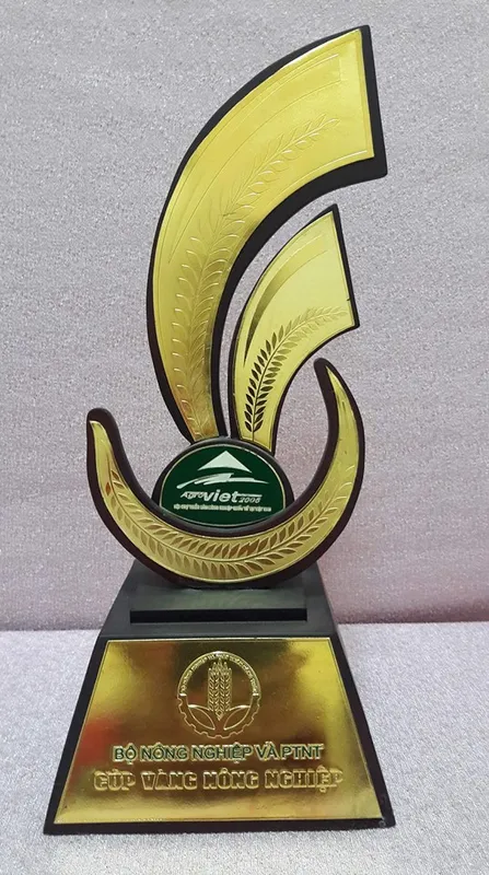 Sản phẩm cup vang nong nghiep 15258489746 — Công Ty Cổ Phần Vật Tư Tổng Hợp Và Phân Bón Hóa Sinh — MST 0303951558