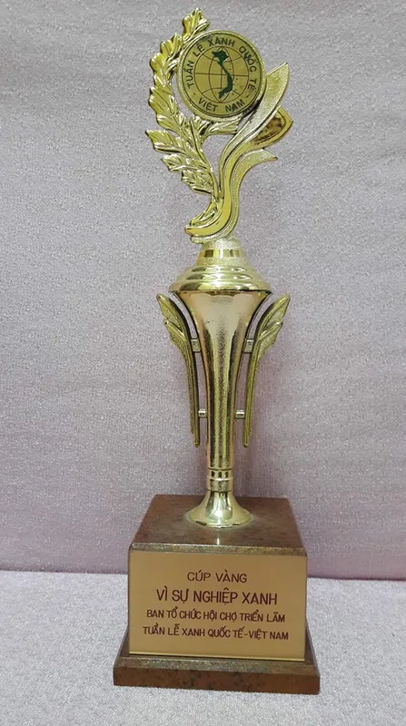 Sản phẩm cup vang vi su nghiep xanh 15258489287 — Công Ty Cổ Phần Vật Tư Tổng Hợp Và Phân Bón Hóa Sinh — MST 0303951558