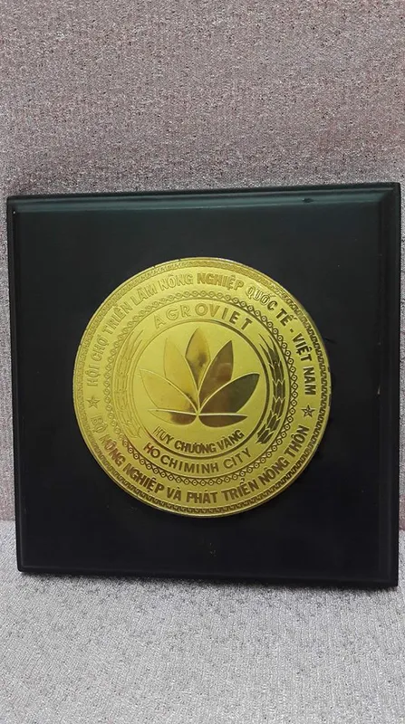 Sản phẩm huy chuong vang hoi cho nong nghhiep quoc te 15258426089 — Công Ty Cổ Phần Vật Tư Tổng Hợp Và Phân Bón Hóa Sinh — MST 0303951558