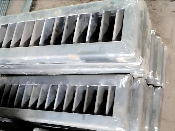 Sản phẩm Luoi chan rac — Thiết Bị Xây Dựng Đại Thành Phát - Doanh Nghiệp Tư Nhân Đại Thành Phát — MST 0304030140