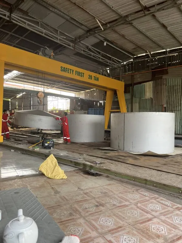 Sản phẩm tank dau 3 — Công Ty TNHH Sản Xuất - Thương Mại - Dịch Vụ Hàn Xuyên Việt — MST 0304394444