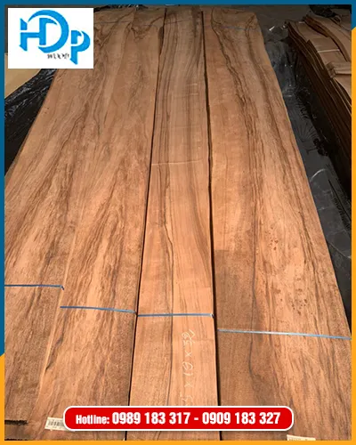 Sản phẩm van veneer 22 — Gỗ Hùng Đại Phát - Công Ty TNHH Thương Mại Sản Xuất Trang Trí Nội Thất Hùng Đại
Phát — MST 0304598455
