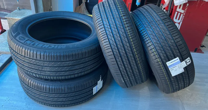 Sản phẩm chon loai lop — Công Ty TNHH Xuất Nhập Khẩu Lốp Xe Thịnh Phát — MST 0304884696